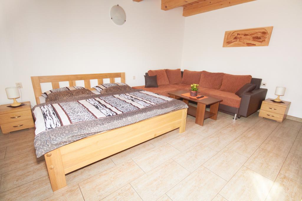 U Haryho Hotel Dolni Becva Exterior photo